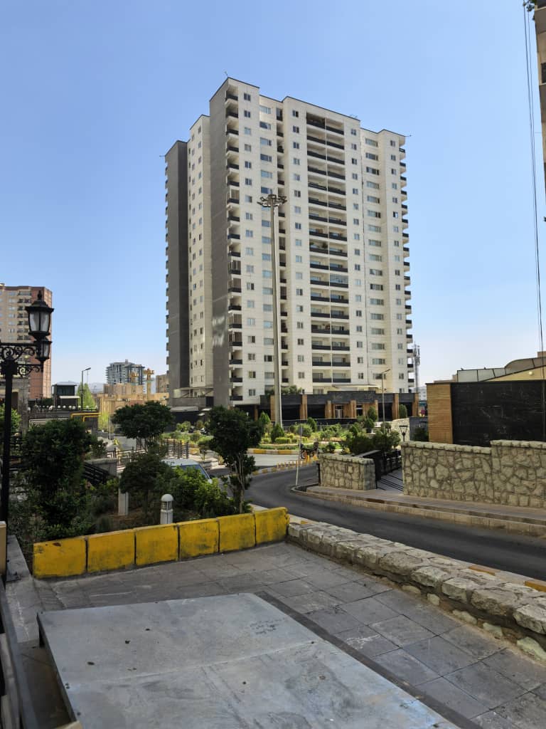 برج باران اجاره آپارتمان لاکچری در برج باران (شهرک بهشتی)