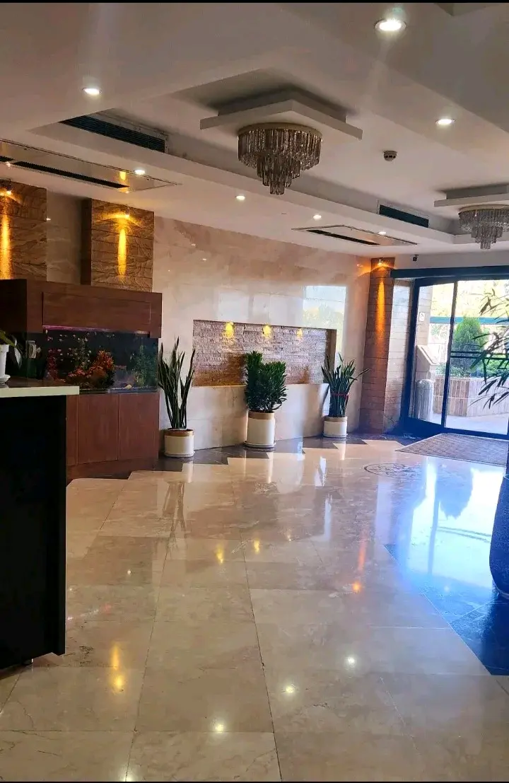 d2c40ffa7cacf49b661ebc15749ca07d فروش آپارتمان 125 متری برج ارکیده 3 خواب شهرک بهشتی