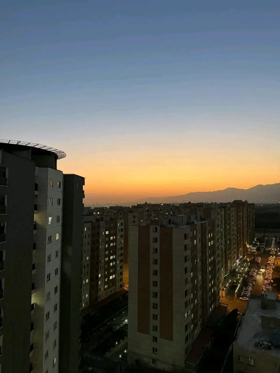 فروش آپارتمان 84 متری برج آسمان غربی شهرک بهشتی